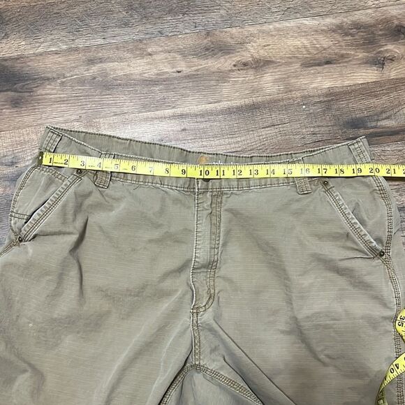 Carhartt relaxed fit shorts size 42 - Picture 4 of 6